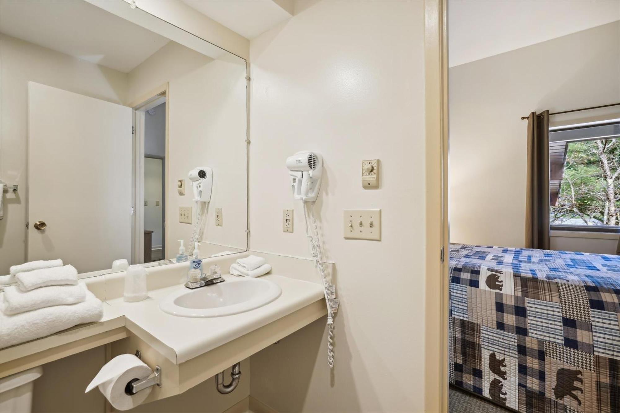 Cedarbrook Queen Suite 203 كيلنغتون المظهر الخارجي الصورة